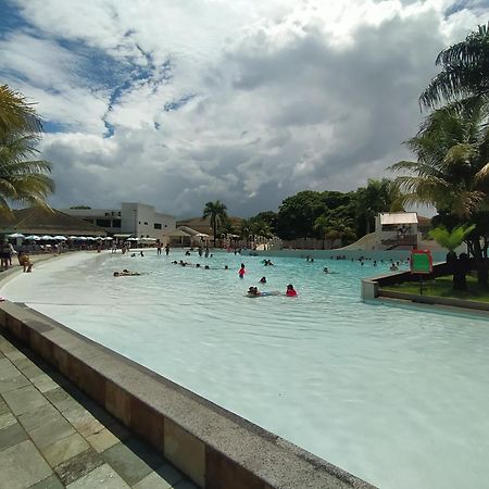 Lacqua Diroma, Mais Parque Acquatico Com Piscina De Ondas กัลดัสโนวัส ภายนอก รูปภาพ